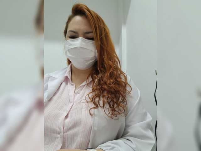 Fotografii Doctora-Danna At office... between patients fuck me...have DILDOS here..we can to do ALL MY MENU LOVENSE INTO MY PUSSY* Let's fuck harder