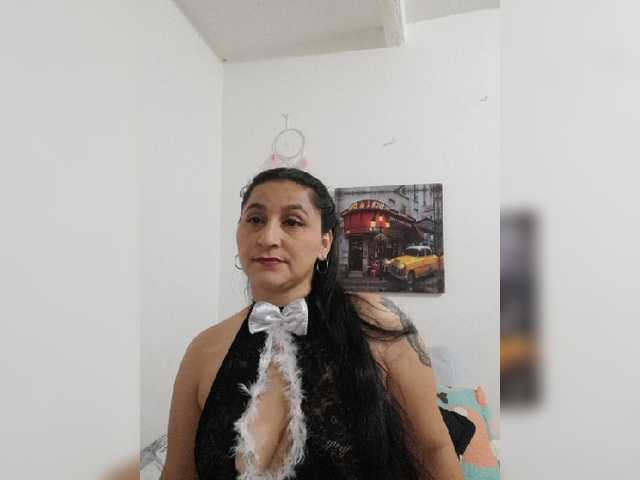 Fotografii HotxKarina Hello¡¡¡ latina#play naked for 100 tips#boob for 30# make happy day @total Wanna get me naked? Take me to Private chat and im all yours @sofar @remain Wanna get me naked? Take me to Private chat and im all yours @latina @squirt