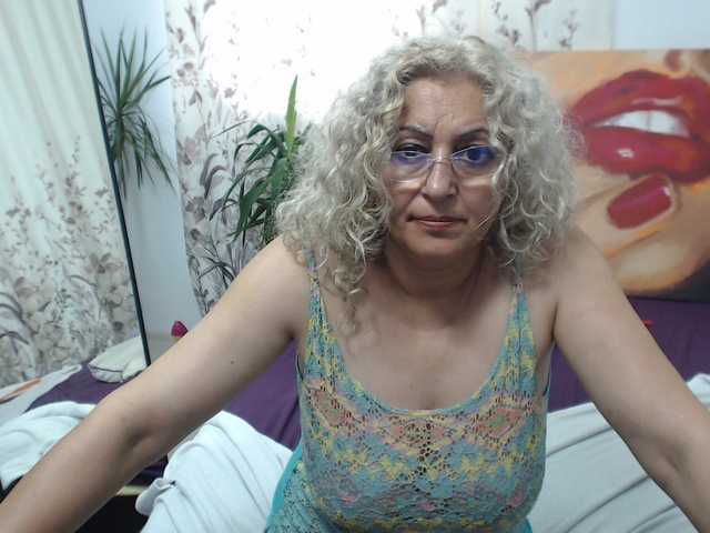 Fotografii ladydy4u I am waiting for the hard dick to have fun,,,30 tit 50 ass 500 naked 1000 squrt , 80 blow , 40 c2c