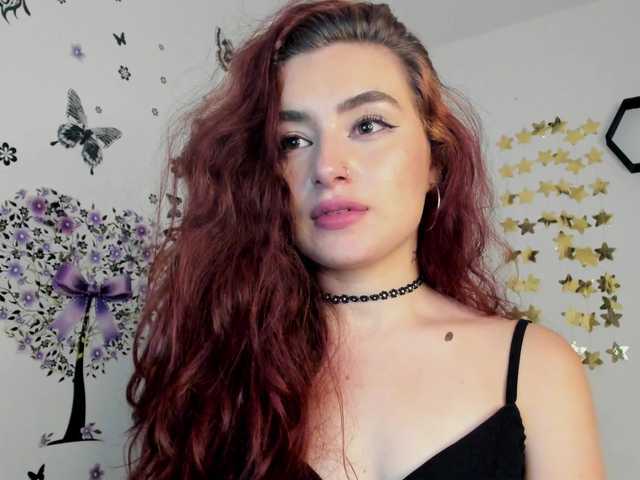 Fotografii violetwatson- Today I am very playful, do you want to come and try me! Goal: 1500 tokens